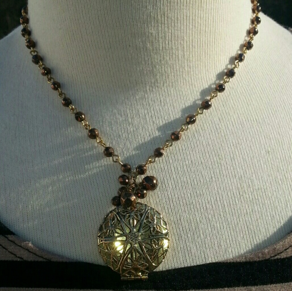 Beaded 20” Necklace With Diffuser Charm Locket - image 1